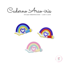 Aplique Caderno Arco-íris emborrachado 4,2cm x 2,6cm