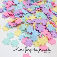 Micro florzinha prensada 13mm - Atelie Rosa di Pano