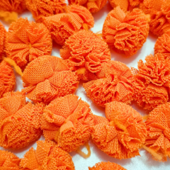 Pompom de Malha (Tule) 2,5 cm (6 unidades)