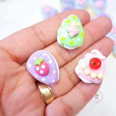 Aplique Mini Bolo resina 2cm (5 unidades) Sortidos