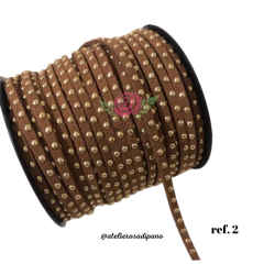 Courinho Camurça com Tachinhas 4mm - 1 metro na internet