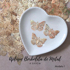Aplique Borboleta de Metal Dourada ou prata (25 unidades)