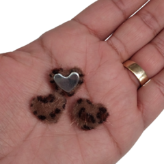 Aplique Coração Pelinho onça 1,5cm (2 unidades) - comprar online