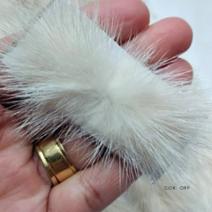Pompom Bigode 3x7cm na internet