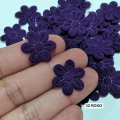 Florzinha PRENSADA 2x2cm com 200 und. - comprar online