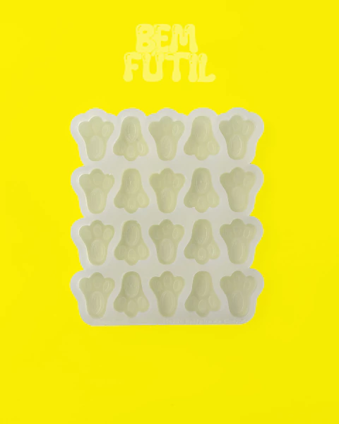 Molde de silicone Coelho de Páscoa - Patinhas - Silicone Alimentício
