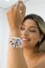 Pulseira de berloques na internet