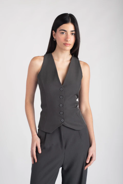 AW26 Chaleco Dina Entallado Gris Topo (AW26CO29-2-WALL)