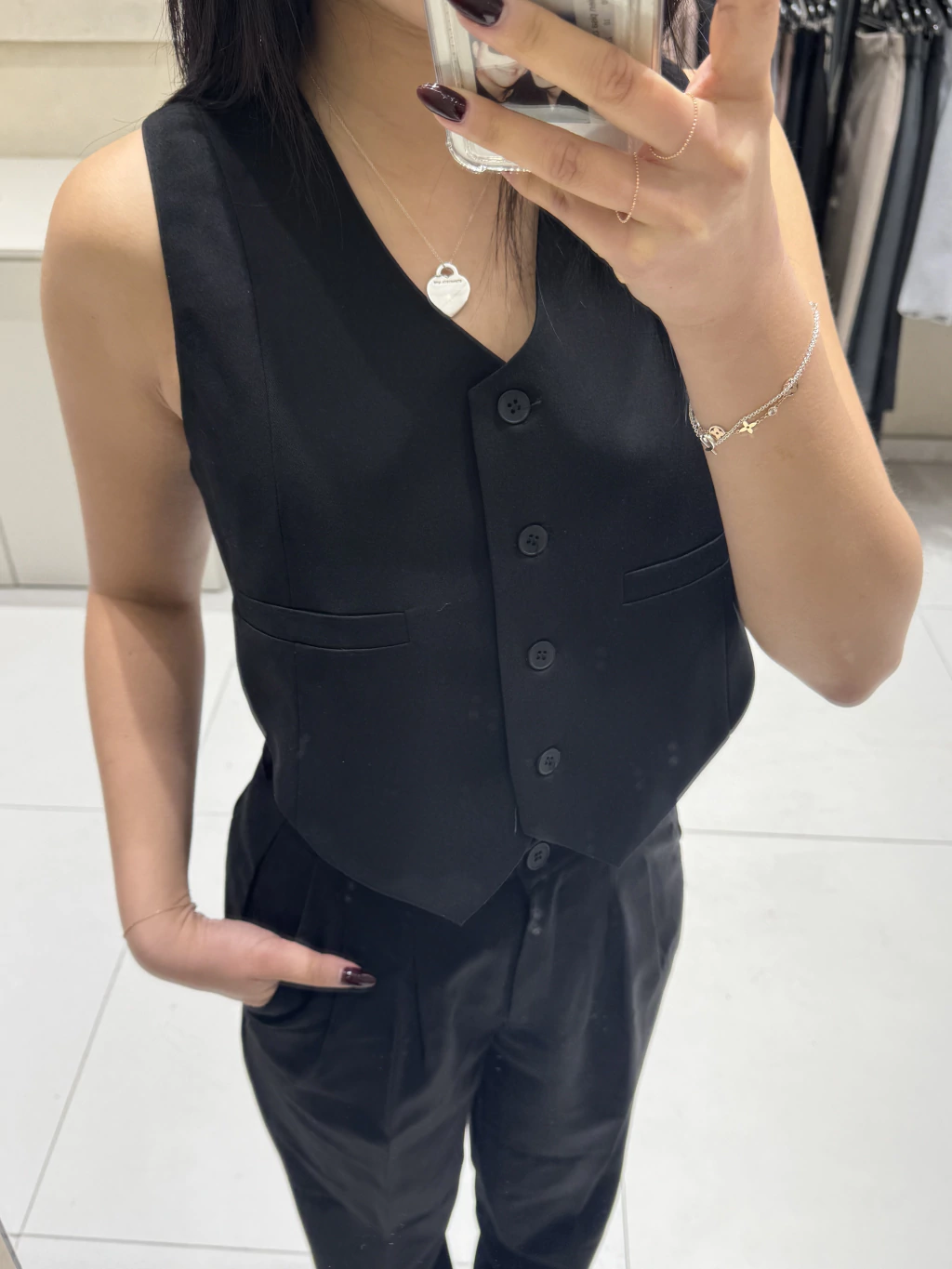 FW25 Chaleco Mika Negro (AW25CO49-1-MM)