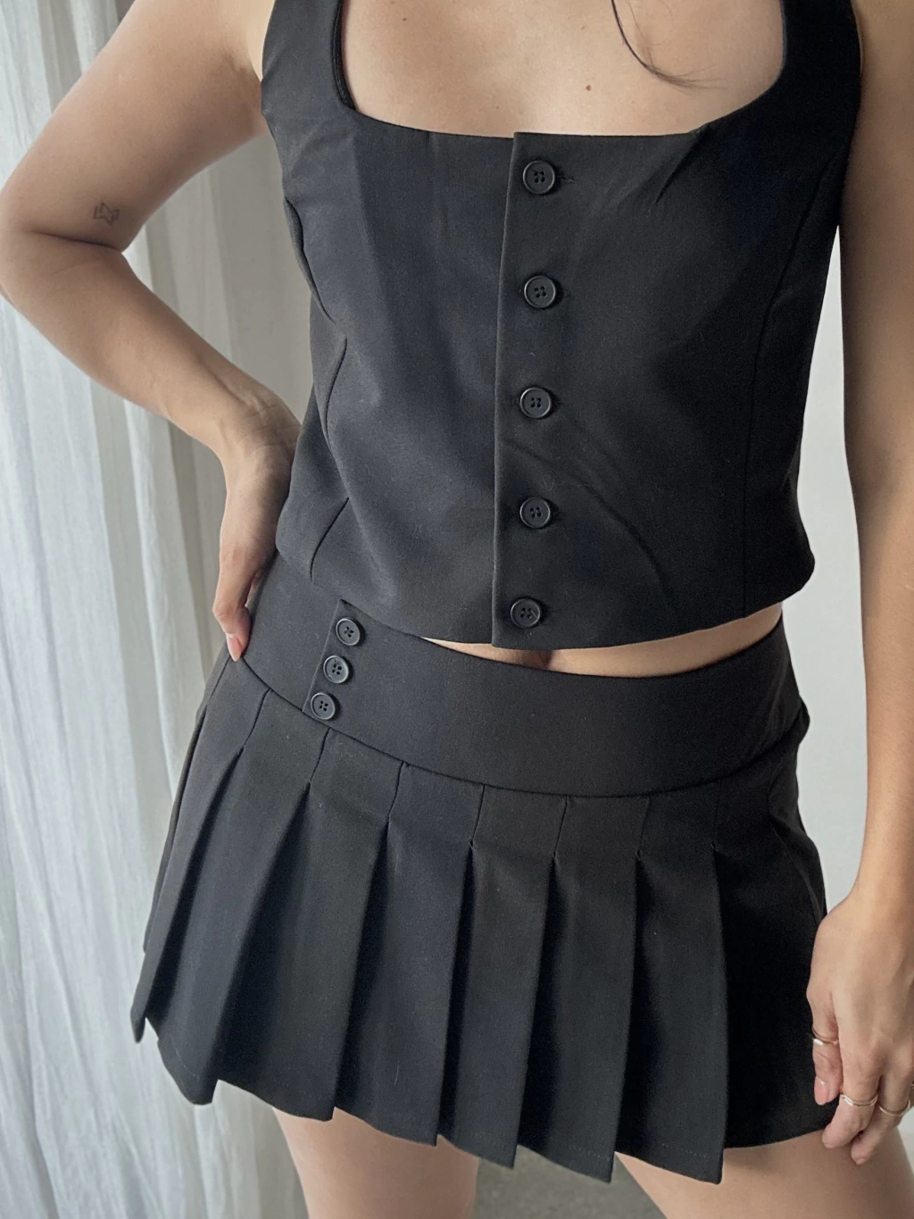 FW25 Mini Low Tableada Negro (AW25CO24)