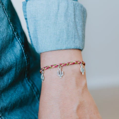 Pulseira mini cacto na internet