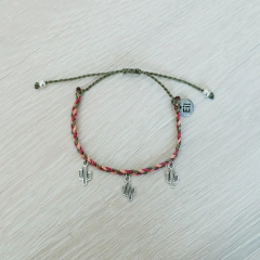 Pulseira mini cacto - Ei, Guapa! | Pulseiras, chokers, tornozeleiras e acessórios