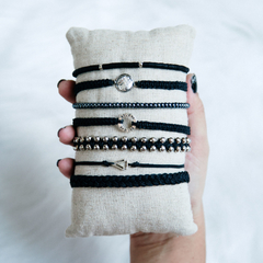 Mix Total Black - Ei, Guapa! | Pulseiras, chokers, tornozeleiras e acessórios