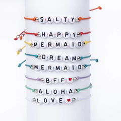Pulseira Letras - comprar online