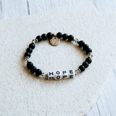 Pulseira Hope Ônix - Ei, Guapa! | Pulseiras, chokers, tornozeleiras e acessórios
