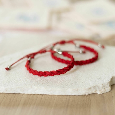 Pulseira Vermelha Trançada