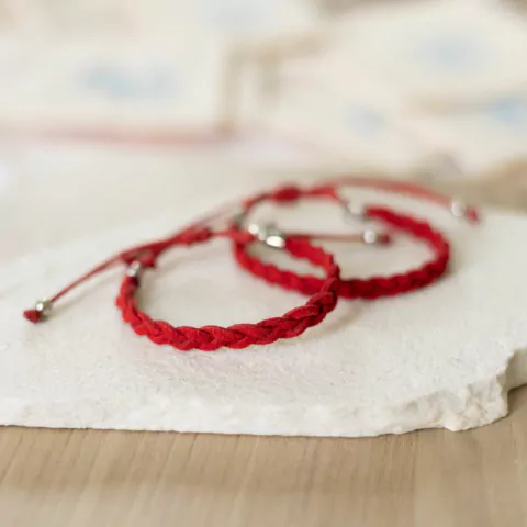 Pulseira Vermelha Trançada