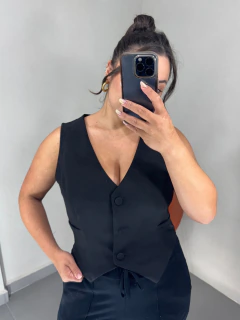 Colete Alfaiataria Polly Preto - comprar online