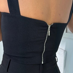 Cropped Alça Grossa de Alfaiataria - comprar online