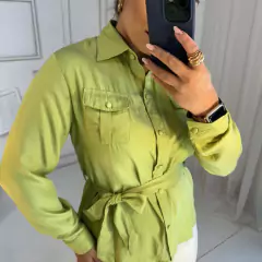 Camisa Karine Verde na internet
