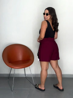 Shorts de Alfaiataria com Cinto Marsala - Mala e Cuia
