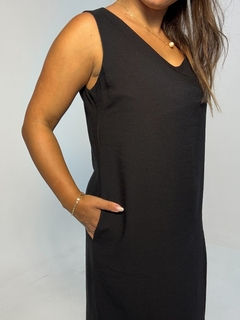 Imagem do Vestido Midi Regata Jermaine Preto