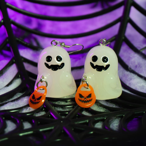 brinco fantasma com abóbora brilha no escuro | Coleção Halloween - comprar online