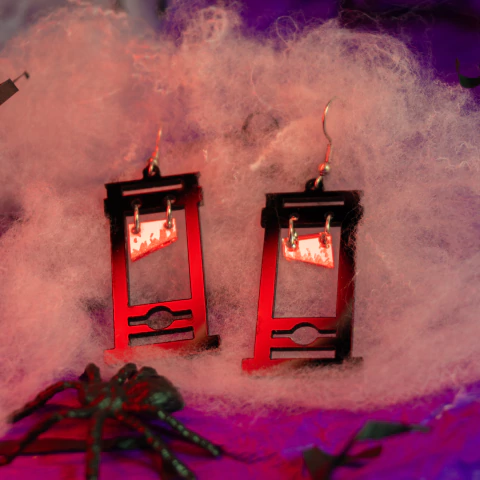 Brinco Guilhotina | Coleção Halloween - comprar online