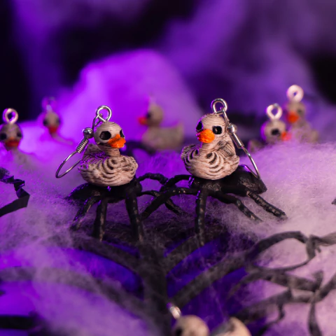 Brinco pato esqueleto | Coleção Halloween - comprar online