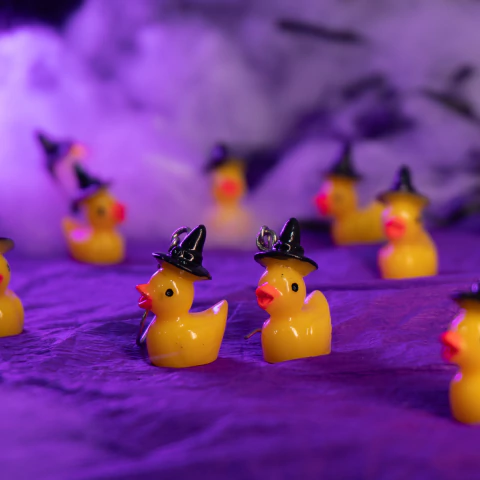 brinco pato bruxo | Coleção Halloween - comprar online