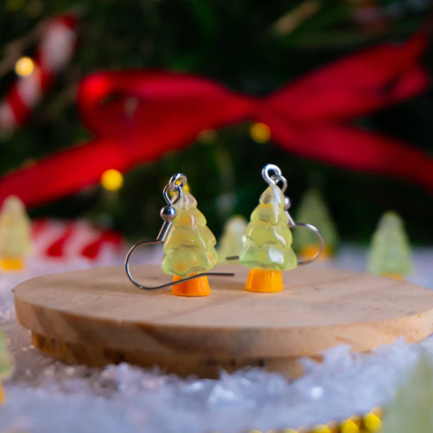 Brinco Árvore brilha no escuro | Coleção Natalina 2025 - comprar online