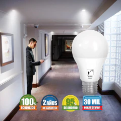 ✨FOCO LED 9W CON SENSOR DE MOVIMIENTO – BLANCO FRÍO - comprar online