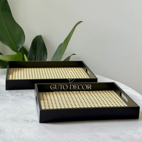 Bandeja Decorativa em Madeira e Rattan