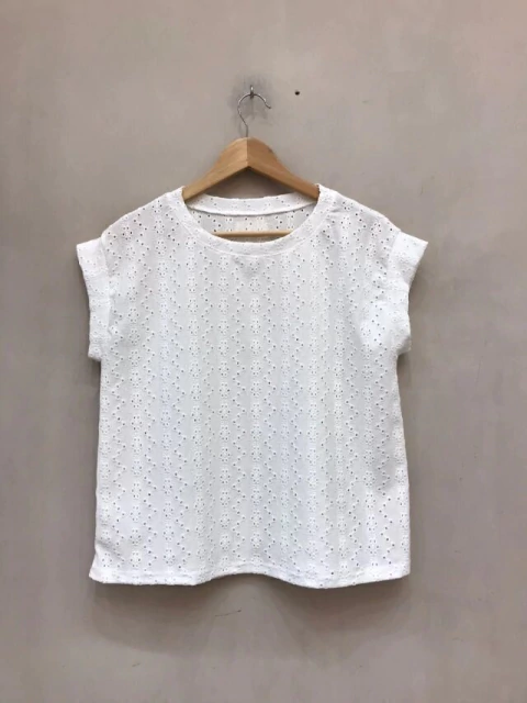 REMERA BRODERIE MANGA CORTA (R06847)