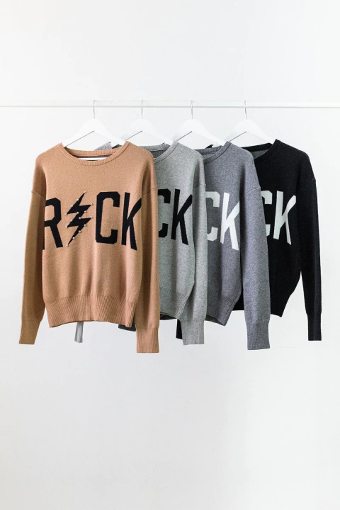 SWEATER ROCK CON TACHAS (SW00860)