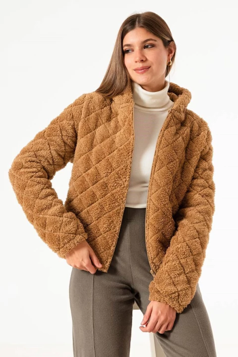 CAMPERA CORDERITO MATELASSE CON CAPUCHA SHERPA (CP00563)