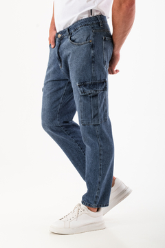 PANTALON JEAN CARGO AZUL LOCALIZADO (PA00887) en internet