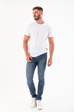 PANTALON JEAN RECTO MATIZADO CON BIGOTES (PA00939) - tienda online