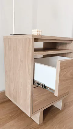 Imagen de Mesa de luz Flow