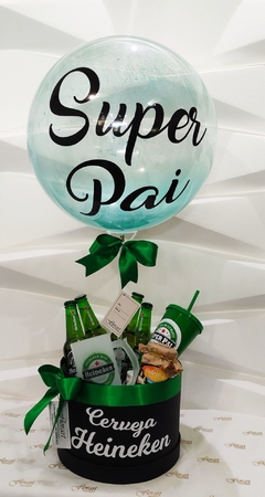 Box com cervejas Heineken