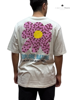 Remera IÑK Arundel Relax Flor Blanca - comprar online