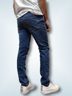 Jean Levis 510 Skinny - comprar online