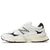 New Balance 9060 'White Black' na internet