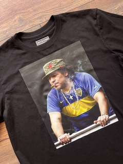 Camiseta negra Diego Maradona gorra Fidel - Golpe De Estadio