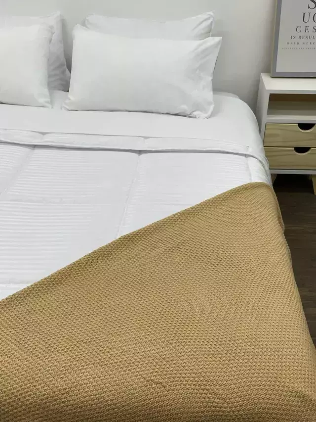 Manta Acrílica Suecia - Beige