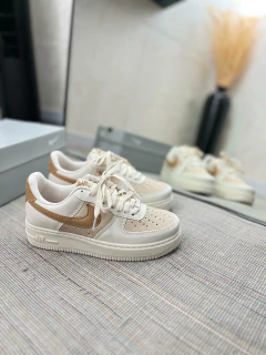 AIRFORCE LUXO OFF BRANCO PALHA