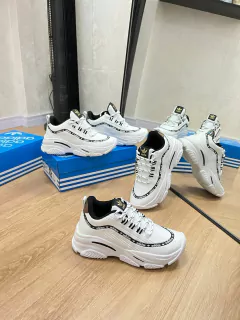 SNEAKER AD1601 BRANCO PRETO na internet