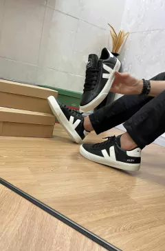 TENIS VEJA V022 PRETO BRANCO - comprar online