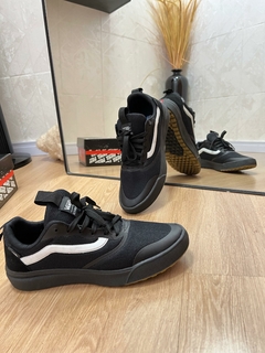 ULTRARANGE UB-210 PRETO PRETO BRANCO - TenisVel