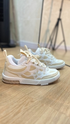 TENIS LOUIS VUITTON BRANCO BEGE